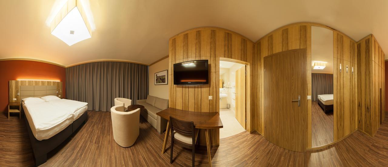 Hotel-Restaurant Schweinberger Stetten Екстериор снимка